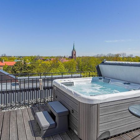 Апартаменты Sea View Penthouse Terrace Palanga Old Town Экстерьер фото