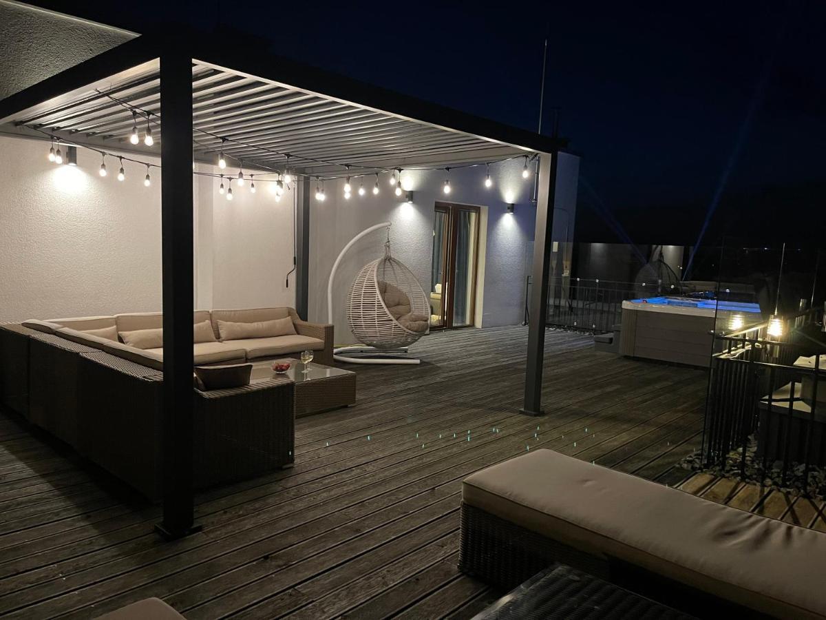 Апартаменты Sea View Penthouse Terrace Palanga Old Town Экстерьер фото